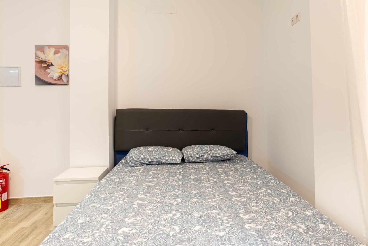 VIALIA SUITES 2 Cinema Málaga Esterno foto